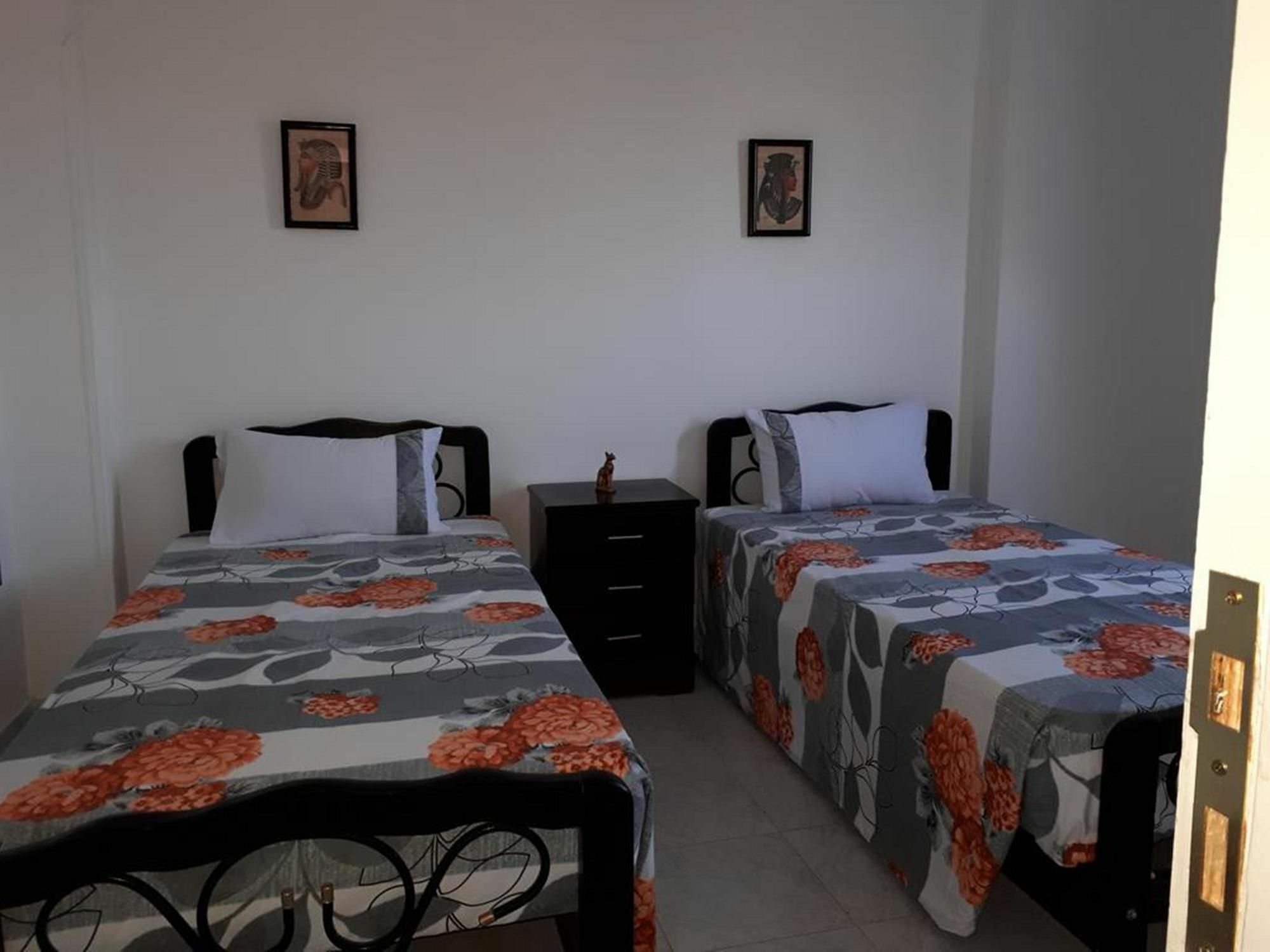 Angel Eyes House Apartment Луксор Екстериор снимка