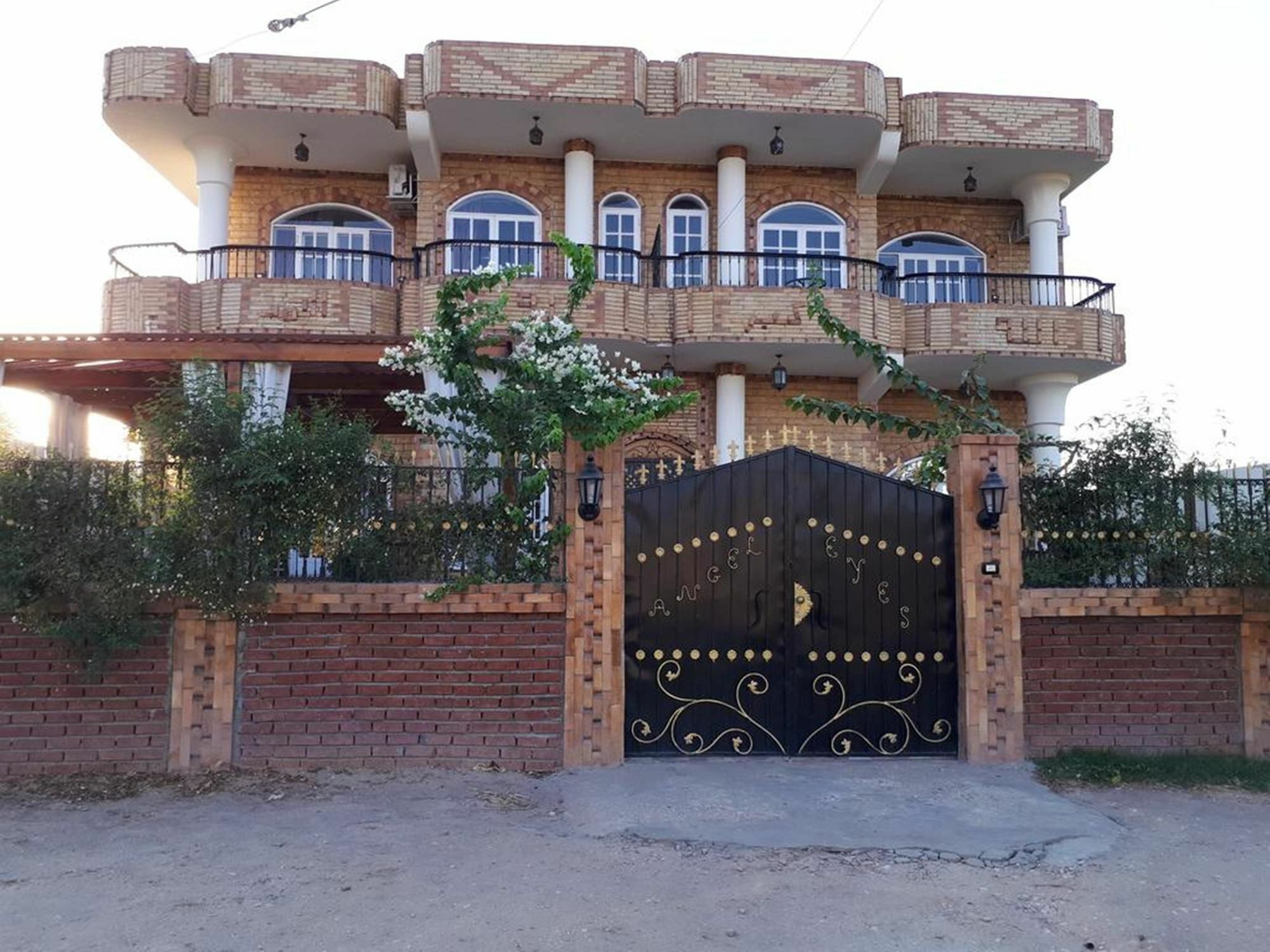 Angel Eyes House Apartment Луксор Екстериор снимка