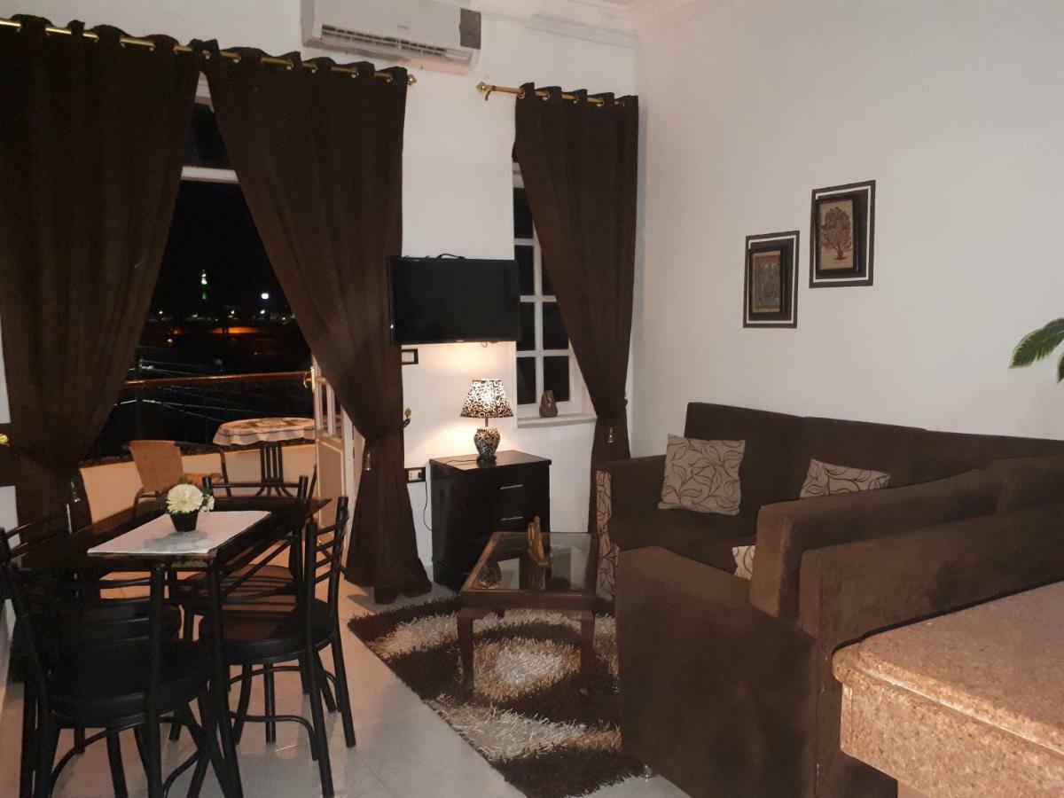 Angel Eyes House Apartment Луксор Екстериор снимка